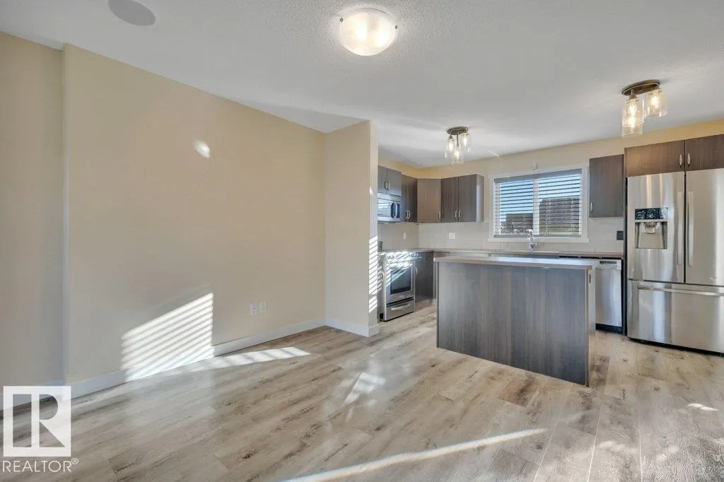 2015 32 ST NW