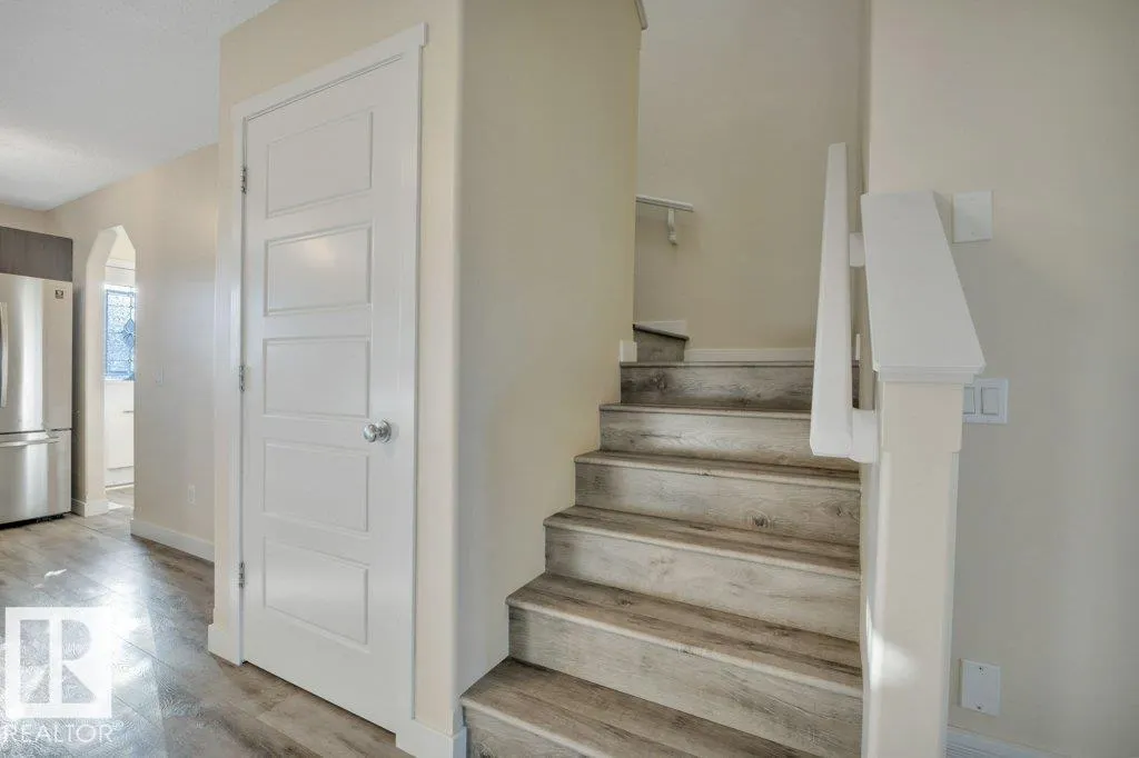 2015 32 ST NW