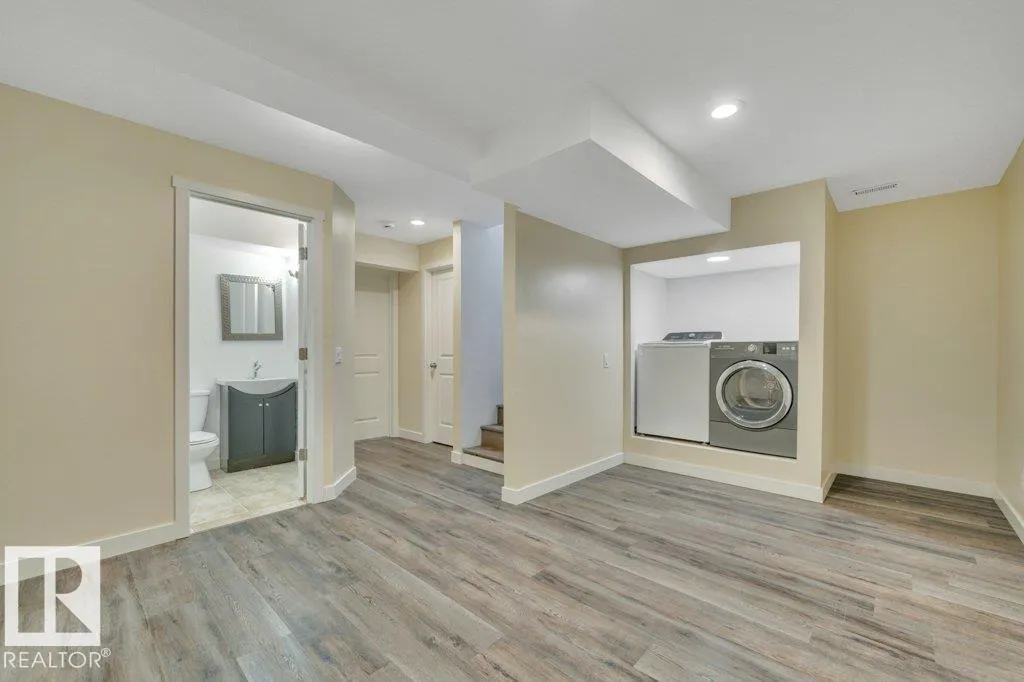 2015 32 ST NW
