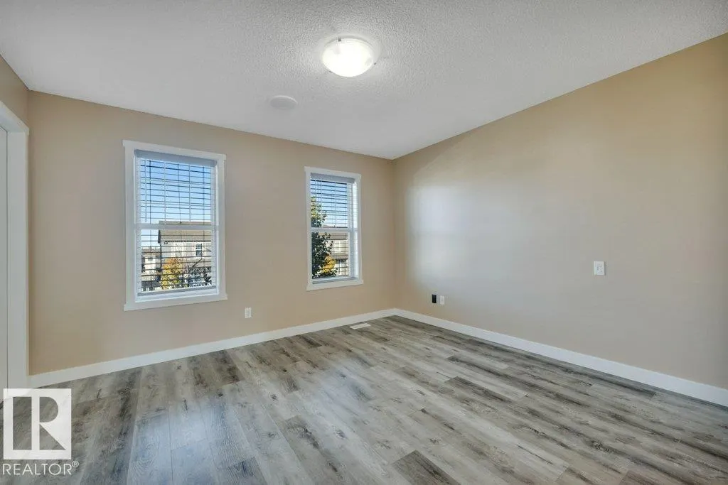 2015 32 ST NW