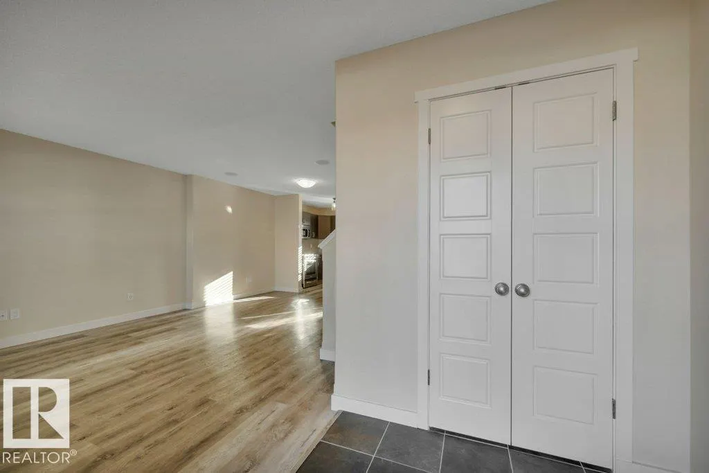 2015 32 ST NW