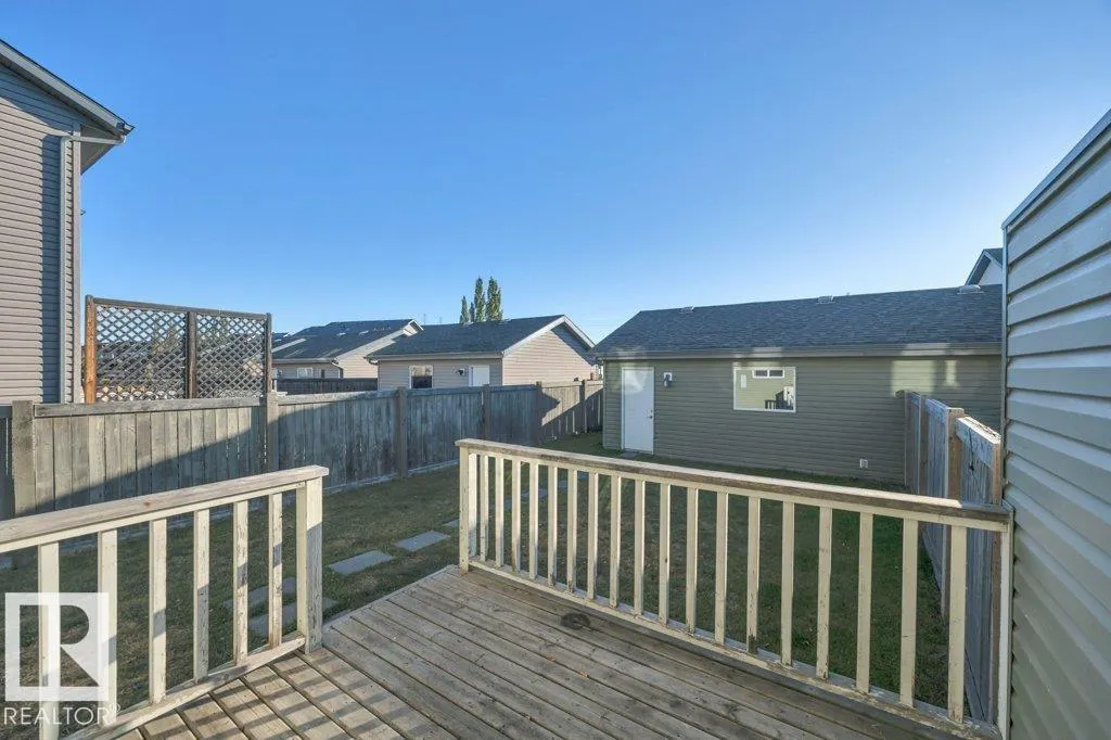 2015 32 ST NW
