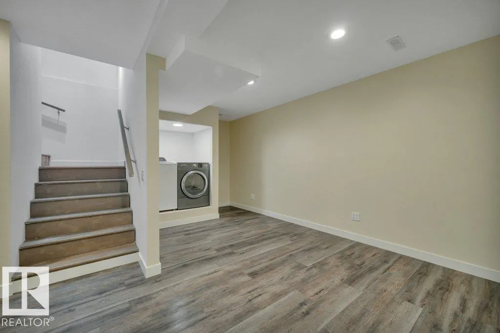2015 32 ST NW