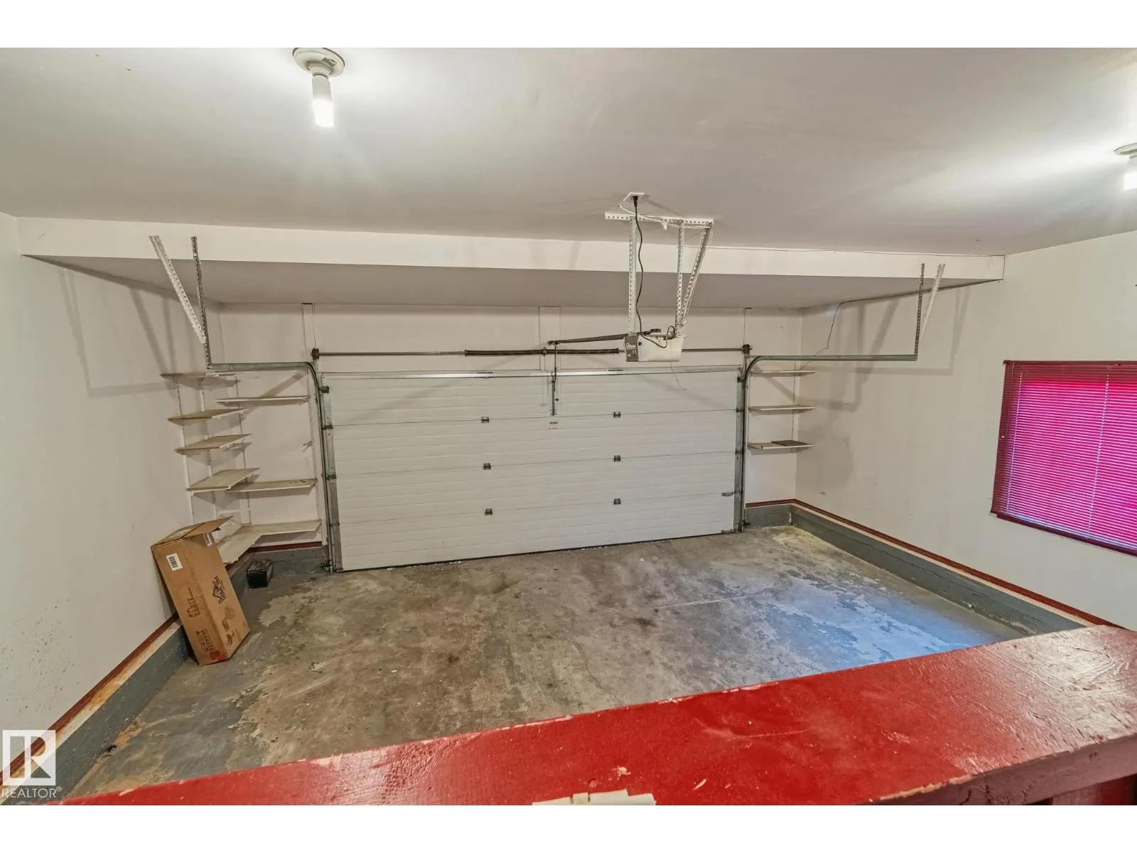 15211 44 ST NW