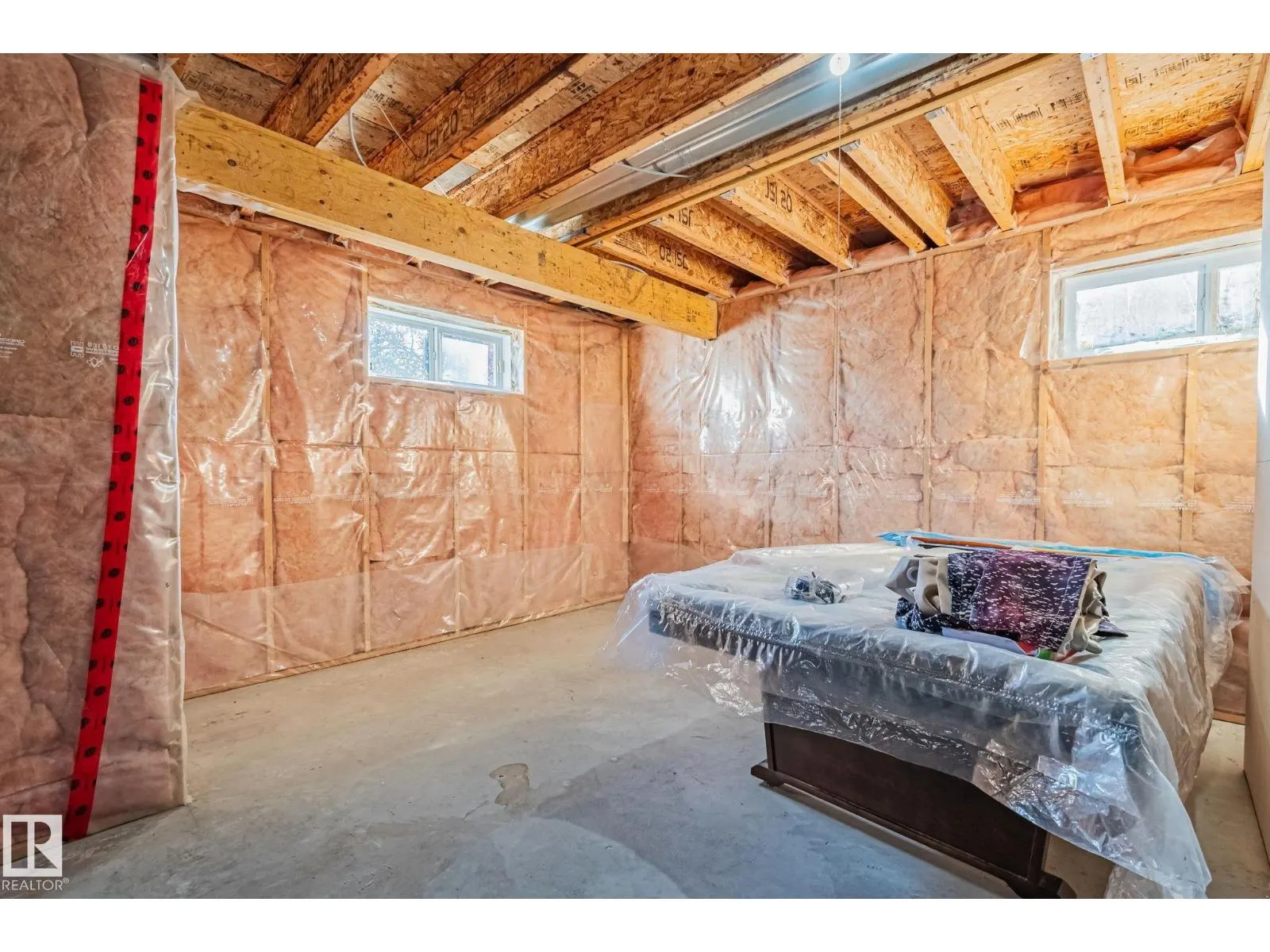 15211 44 ST NW