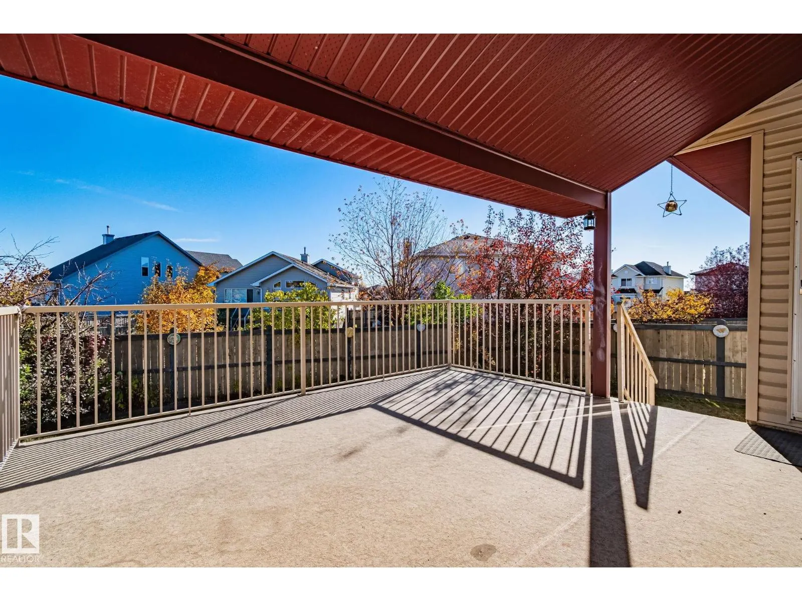 15211 44 ST NW