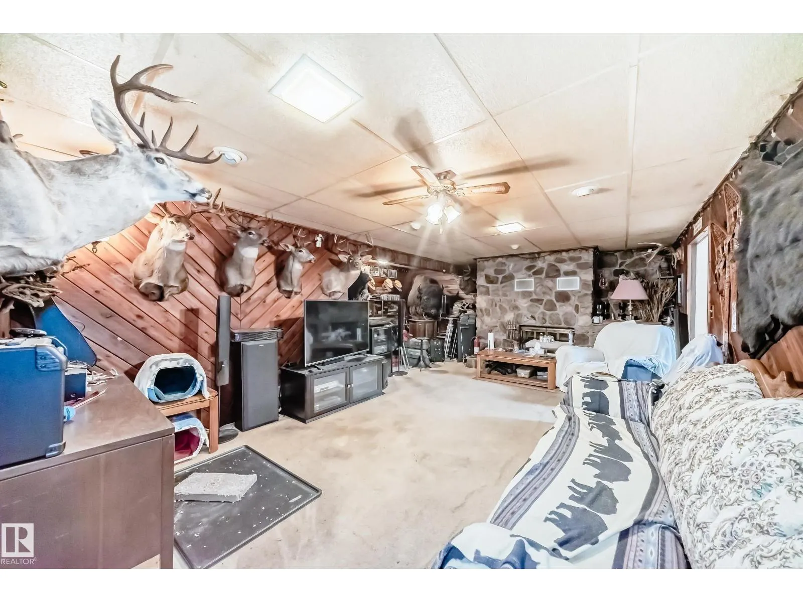 7007 140 AV NW