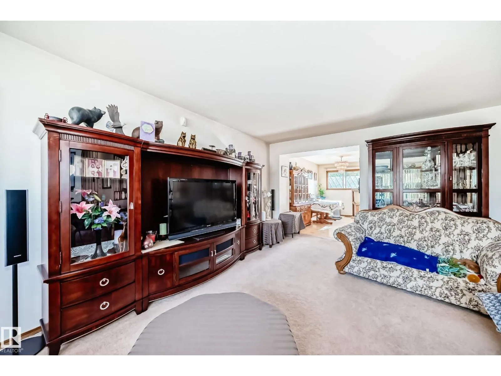 7007 140 AV NW
