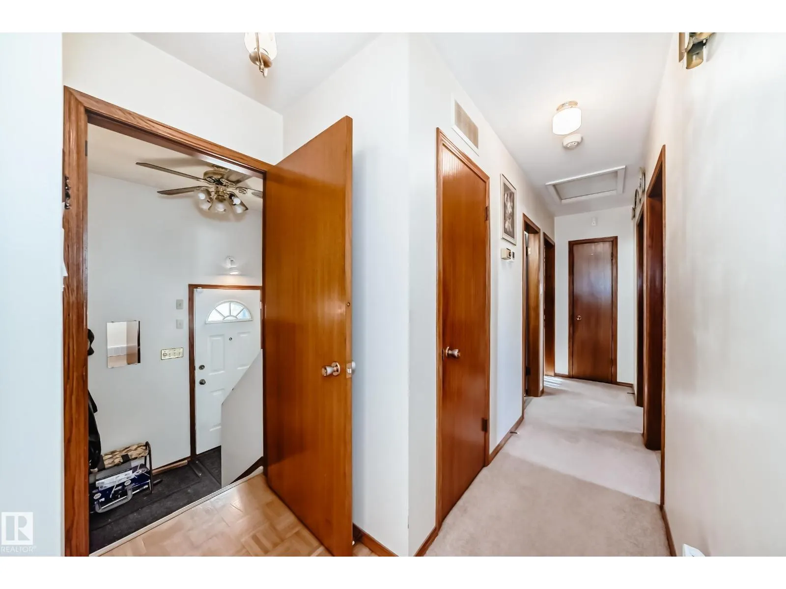 7007 140 AV NW