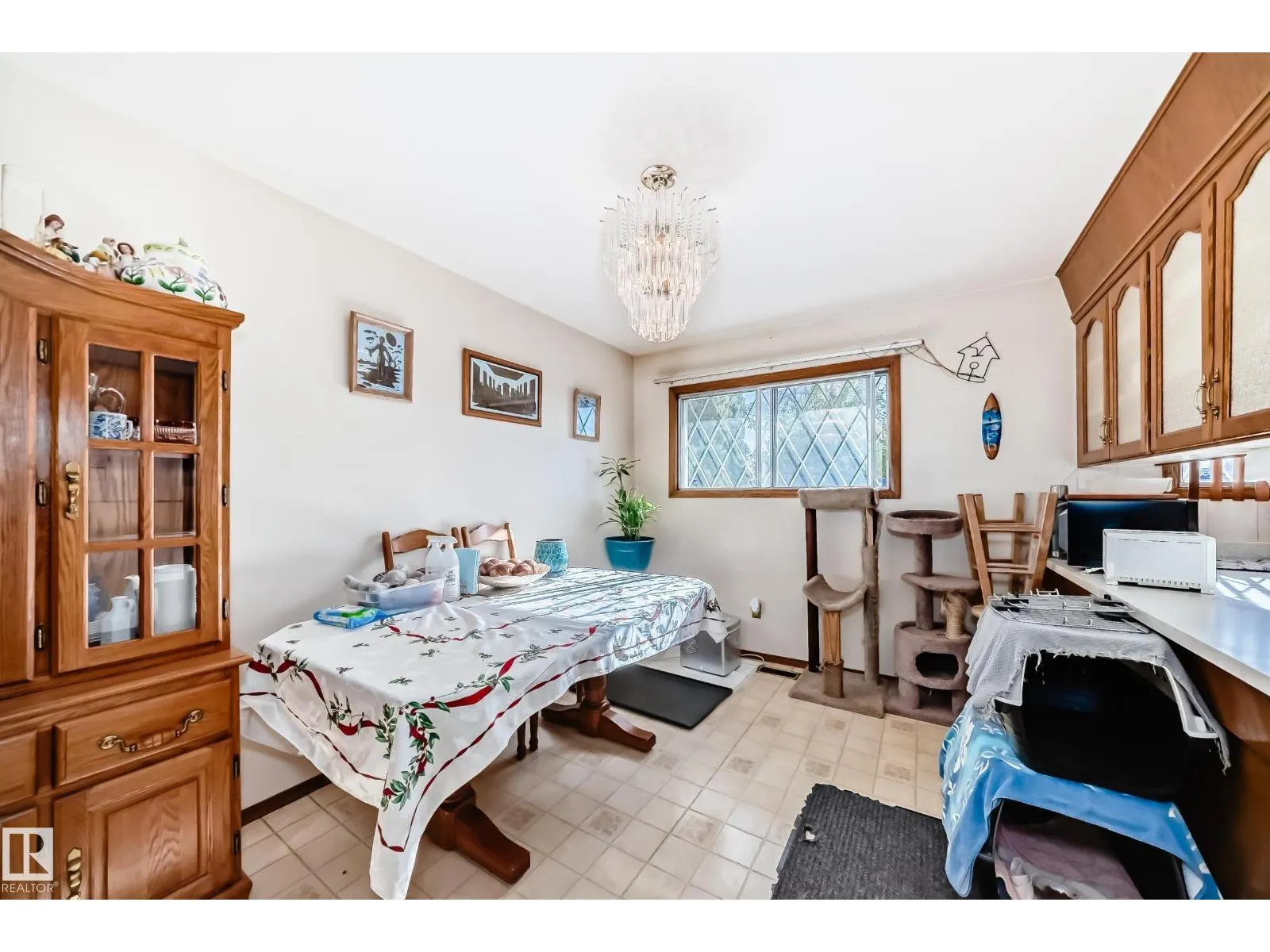 7007 140 AV NW