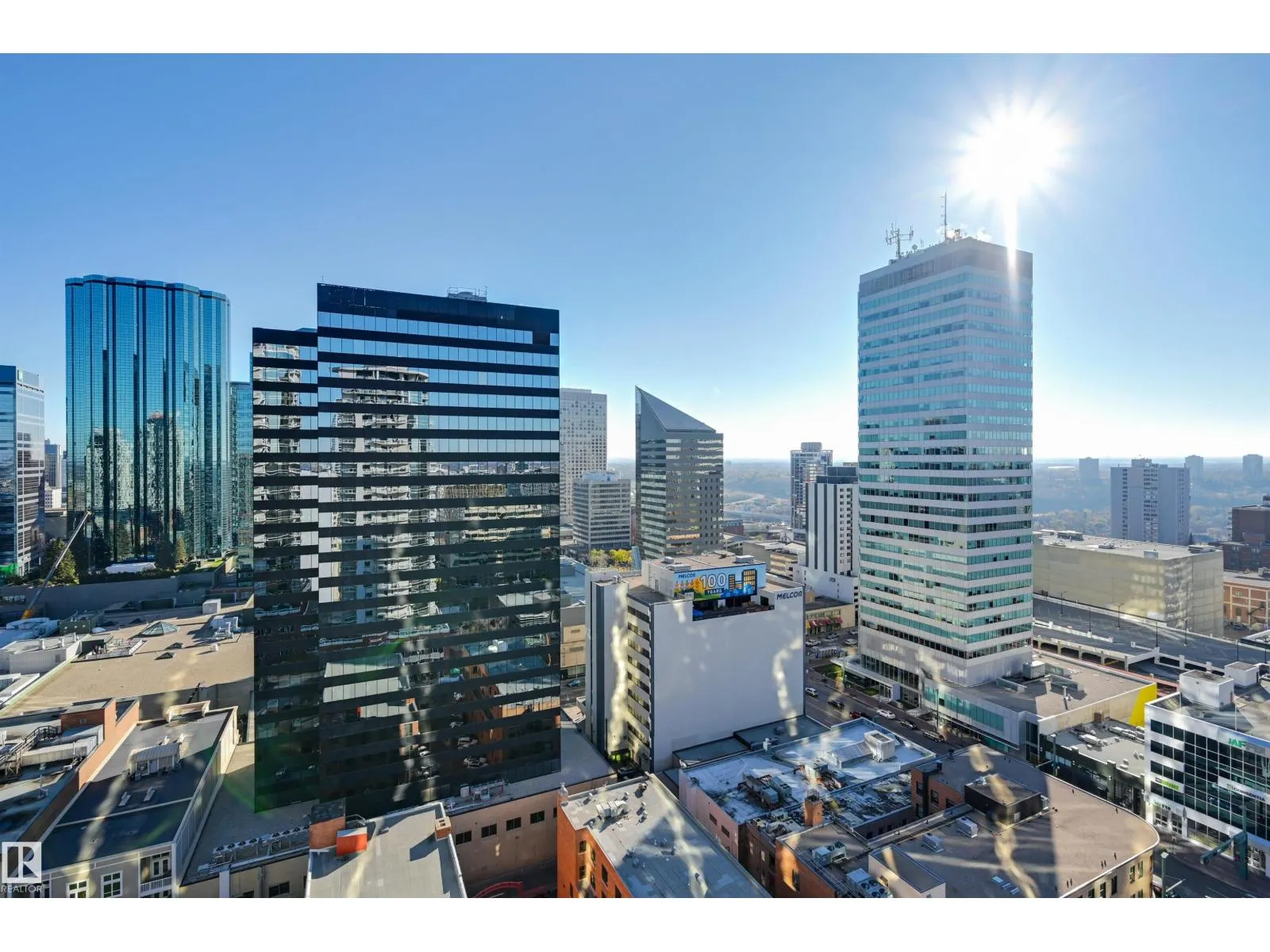 #2202 10136 104 ST NW