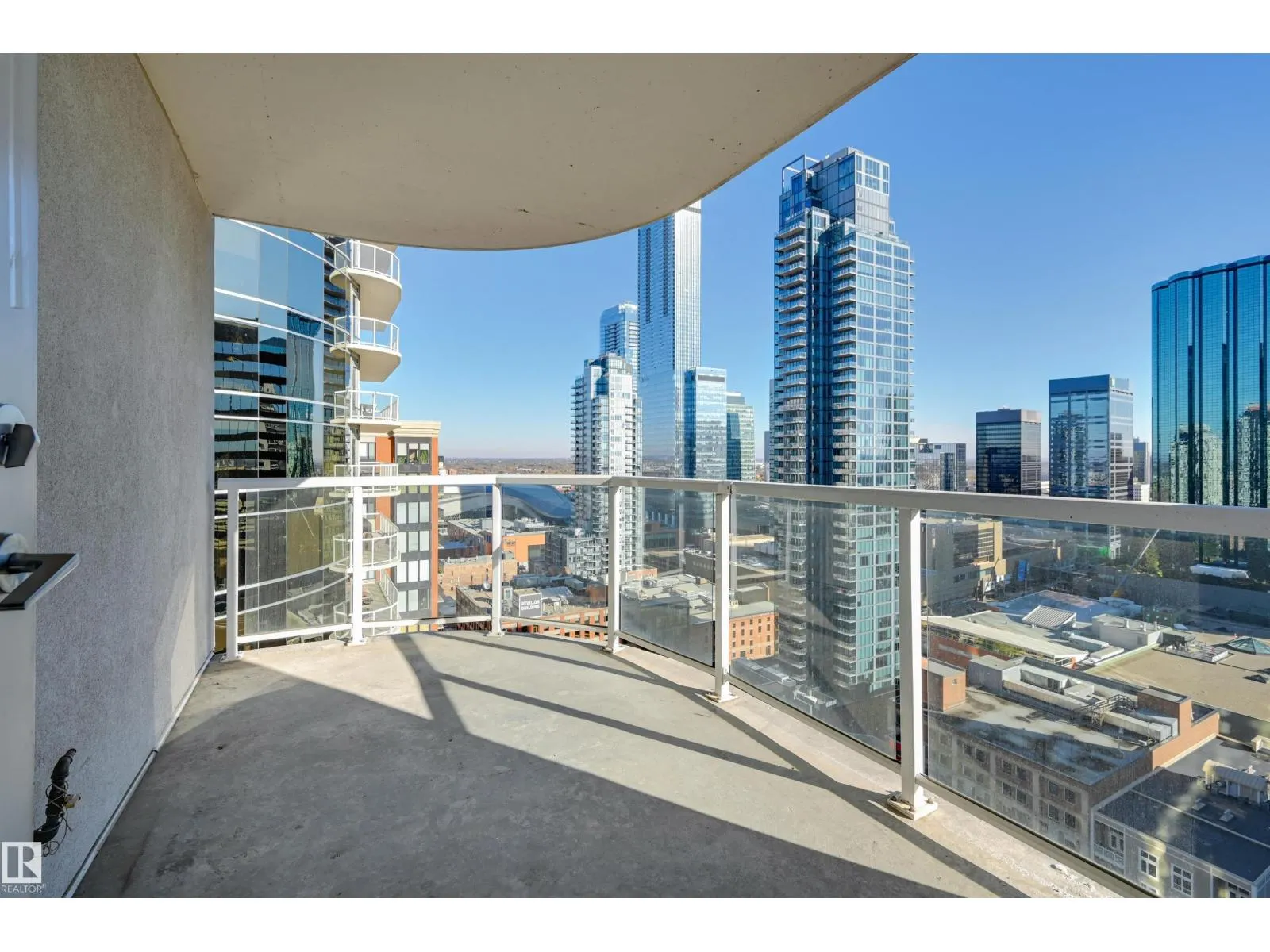 #2202 10136 104 ST NW