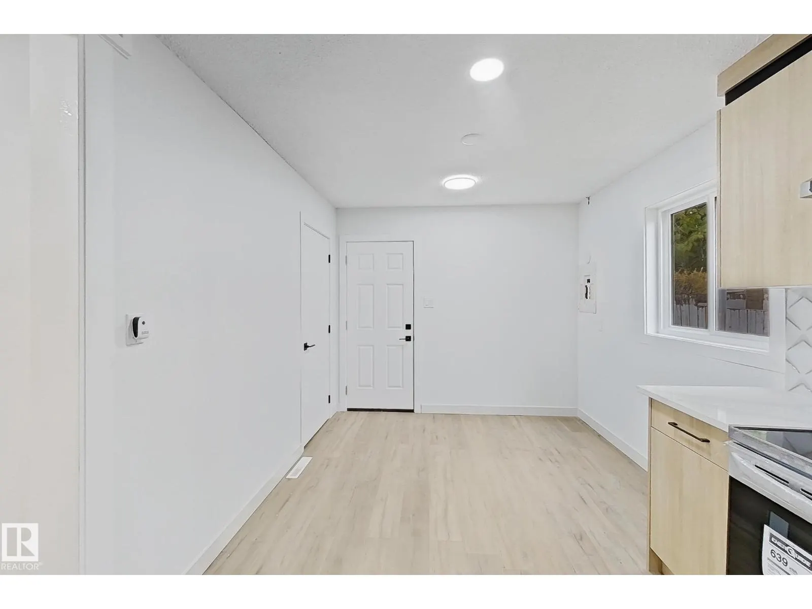 15911 108 AV NW