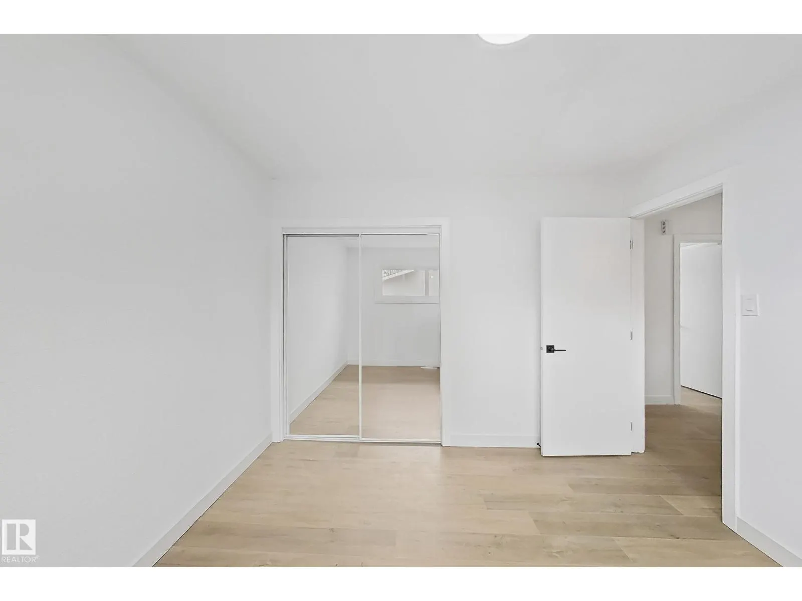 15911 108 AV NW