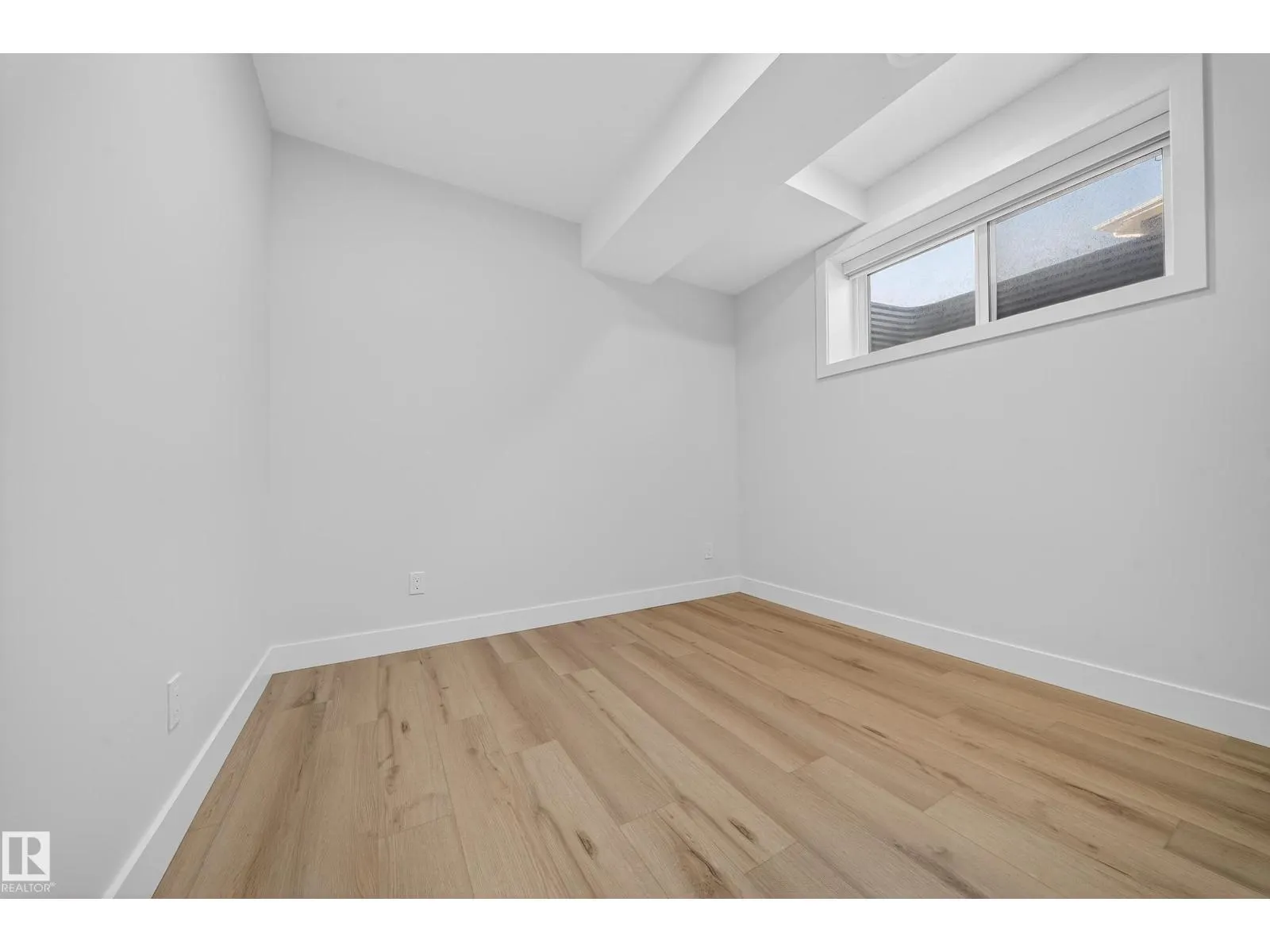 6274 19 ST
