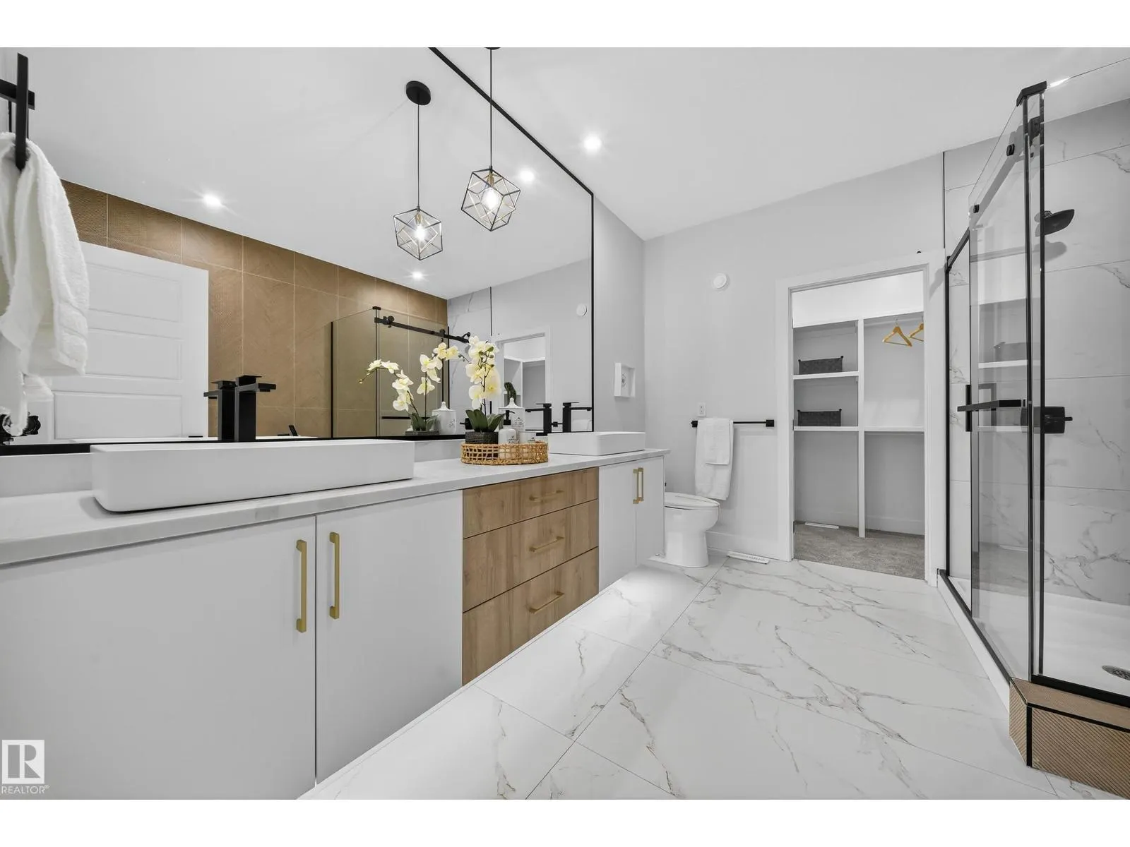 6274 19 ST