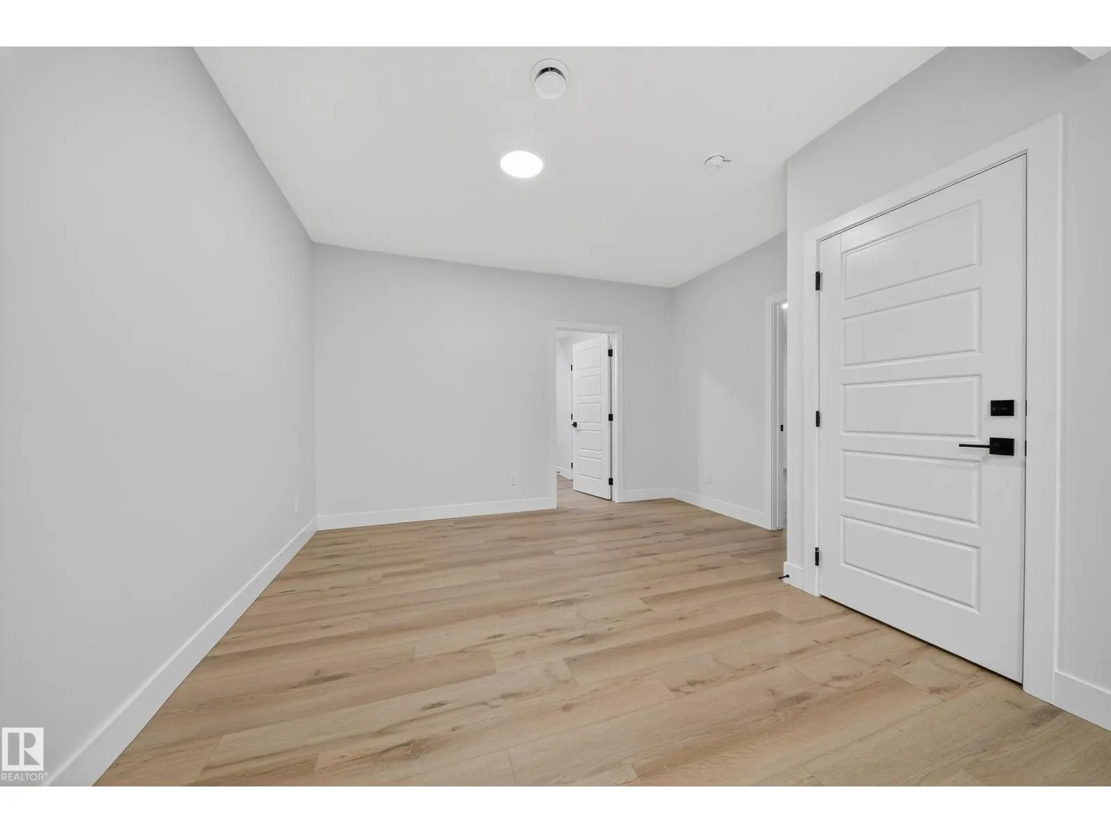 6274 19 ST