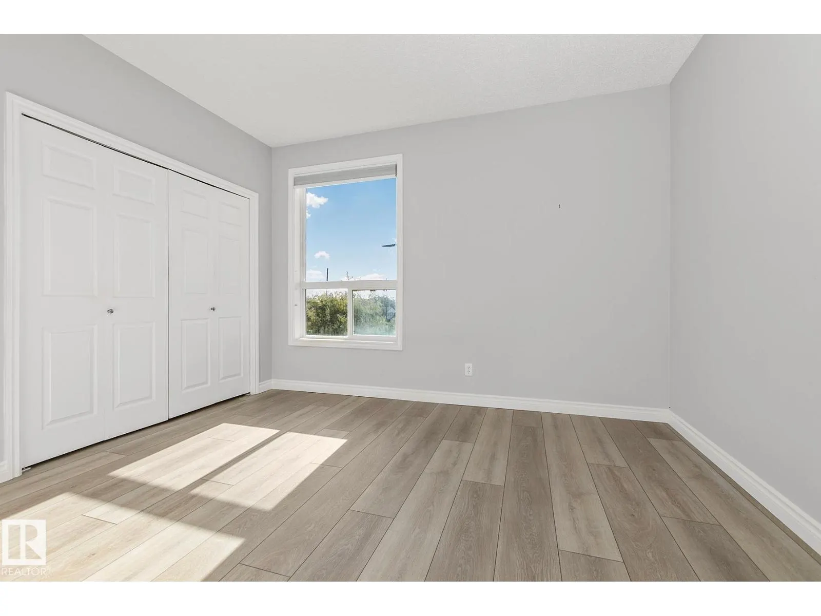 #308 9120 156 ST NW