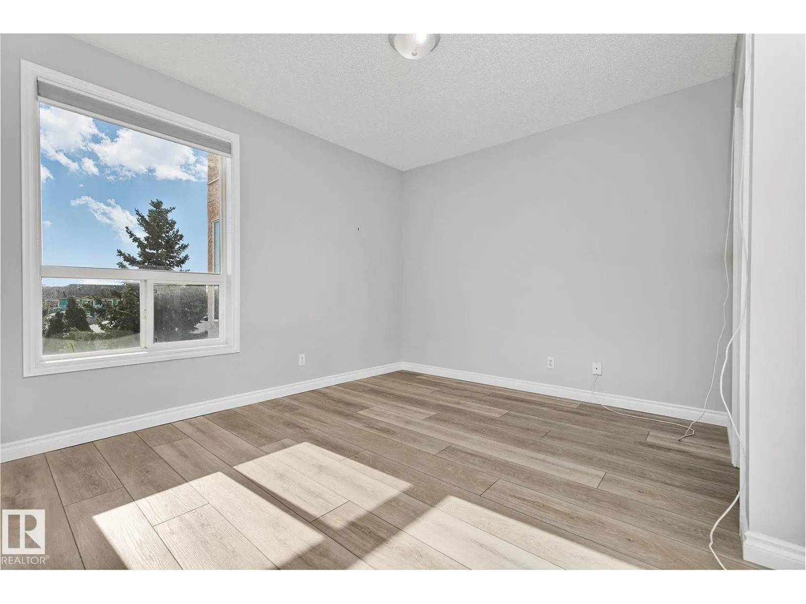 #308 9120 156 ST NW