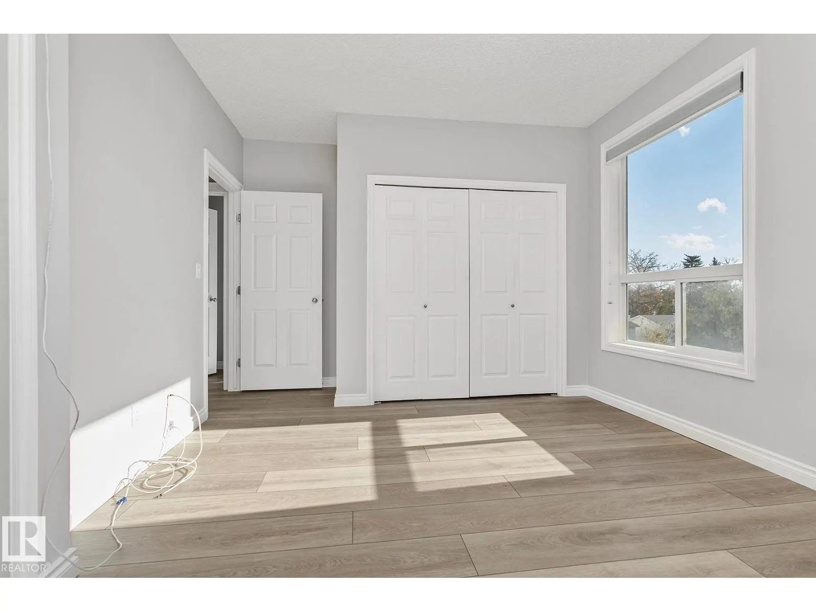 #308 9120 156 ST NW