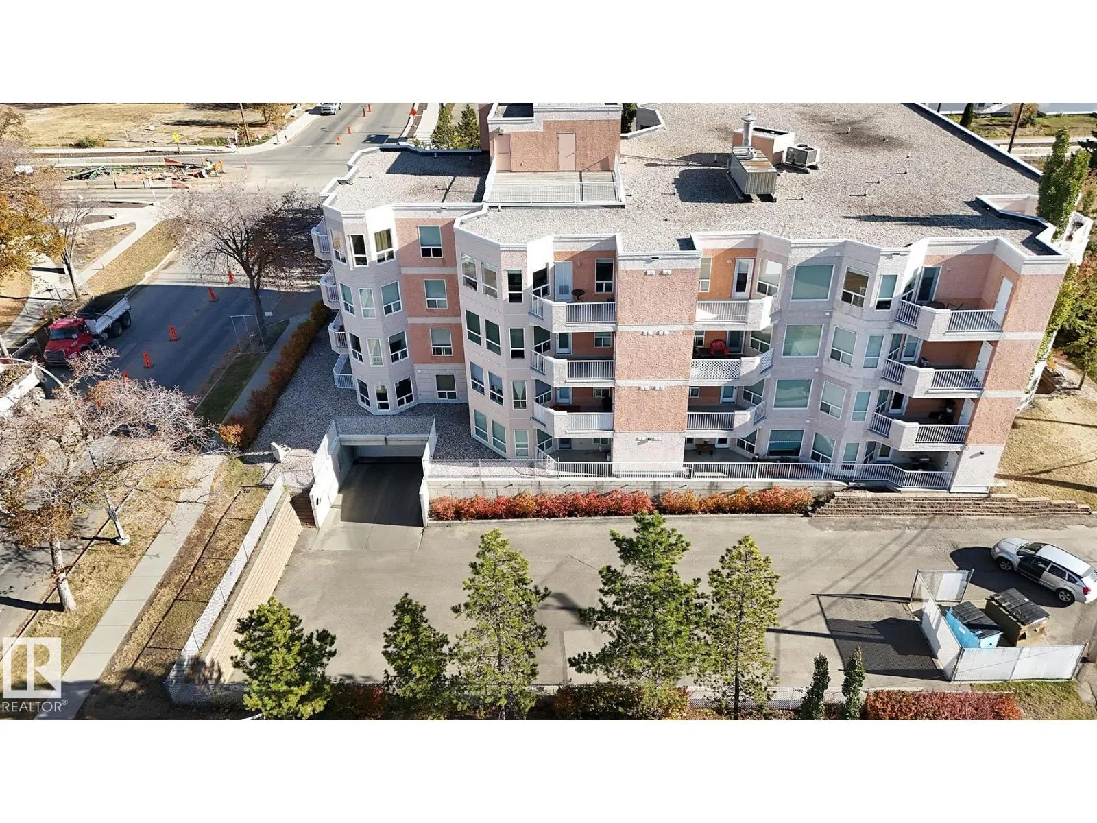 #308 9120 156 ST NW