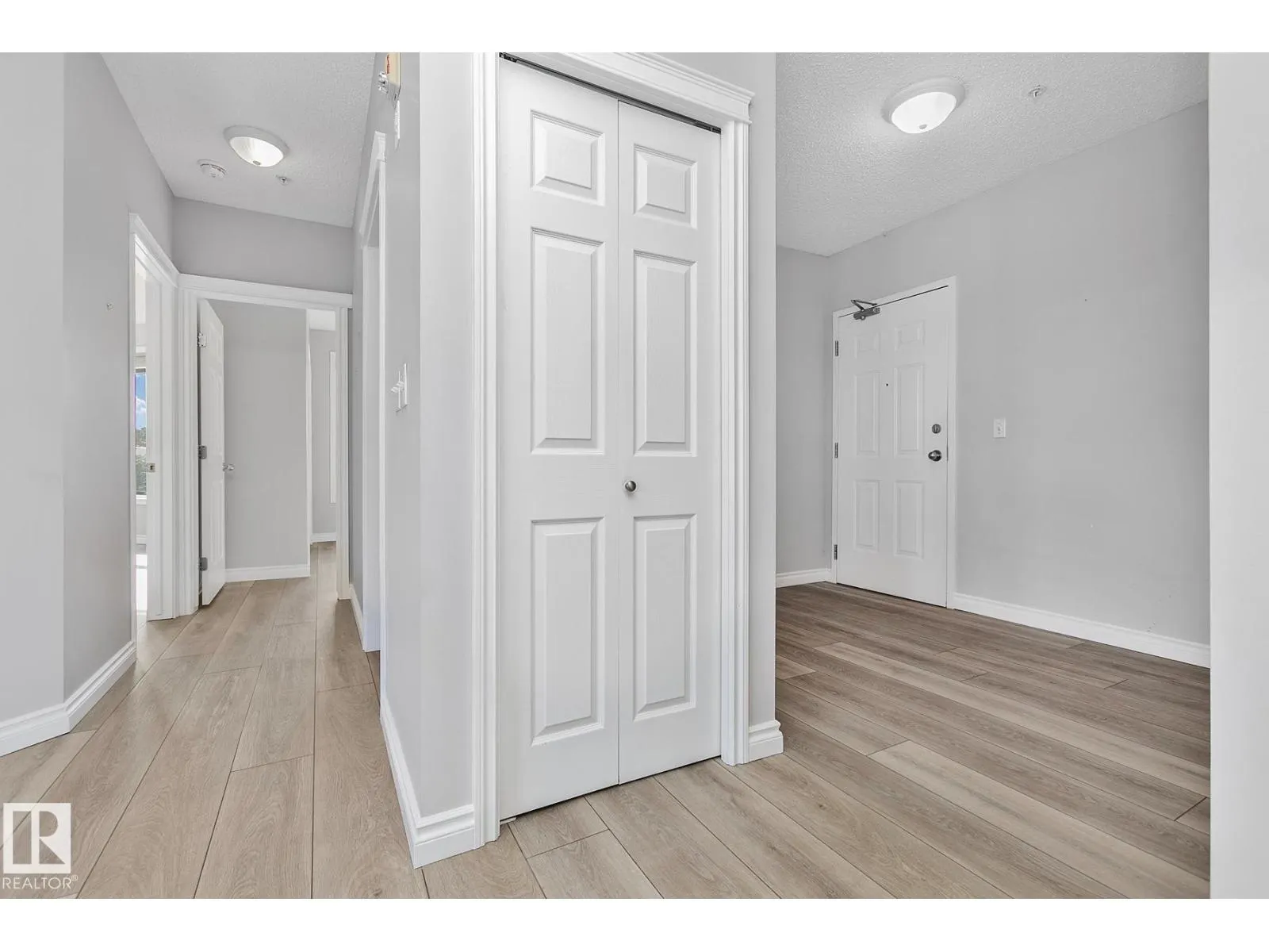 #308 9120 156 ST NW