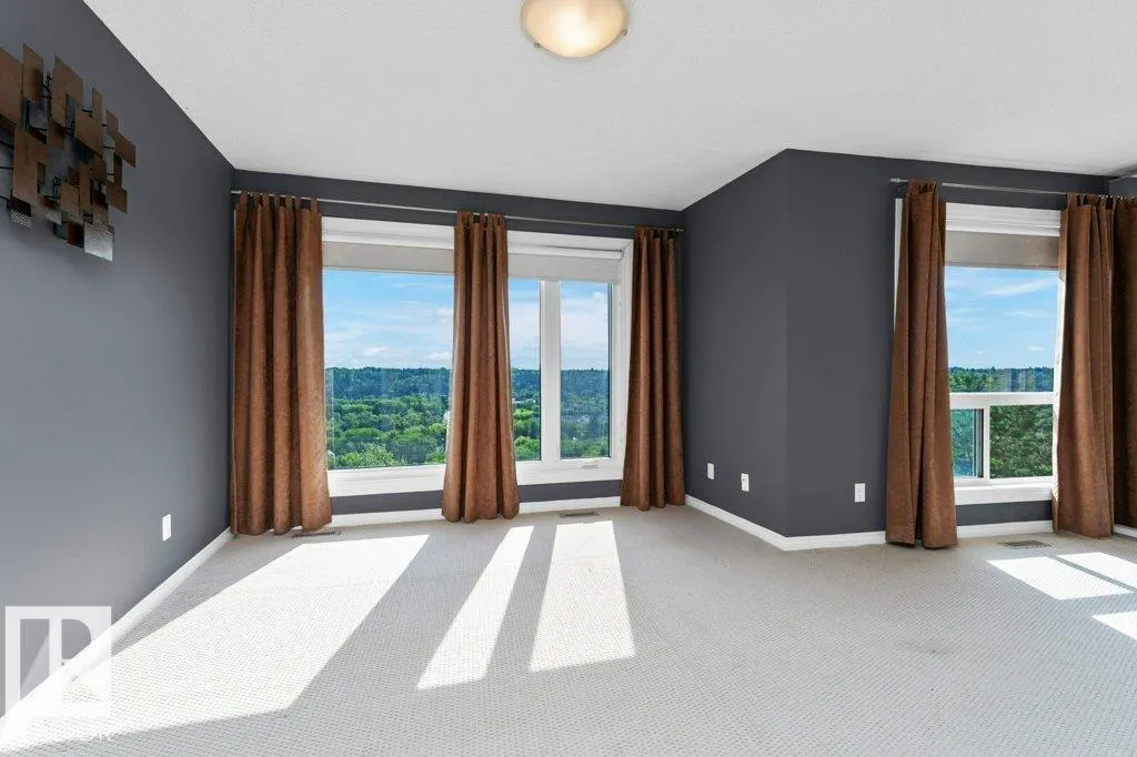 #214 10105 95 ST NW