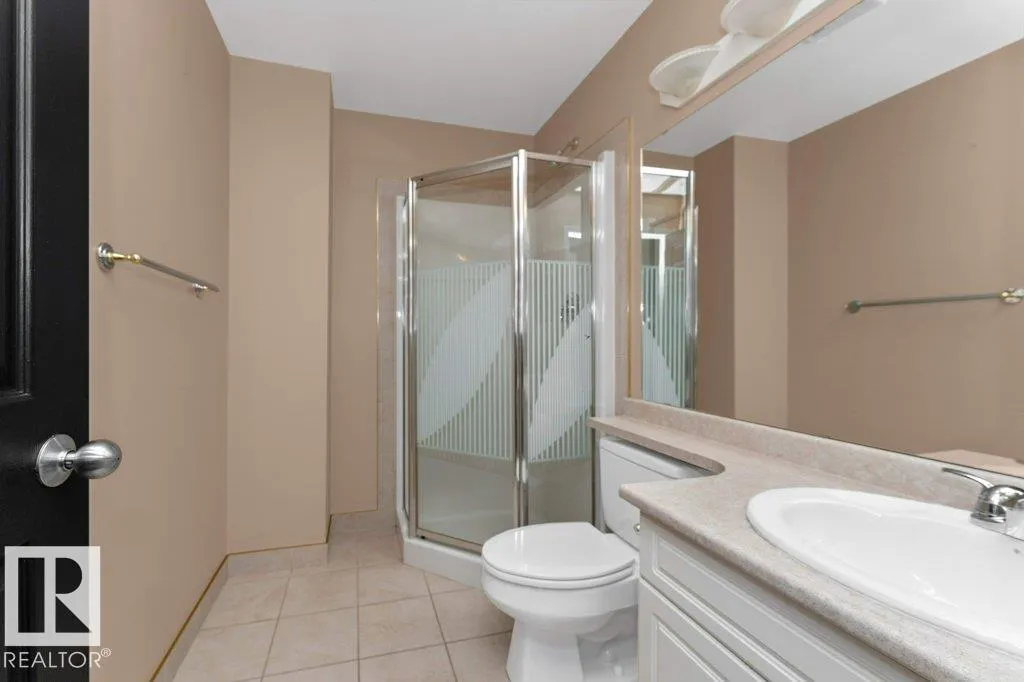 #214 10105 95 ST NW