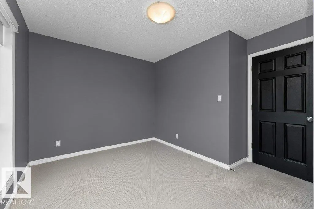 #214 10105 95 ST NW