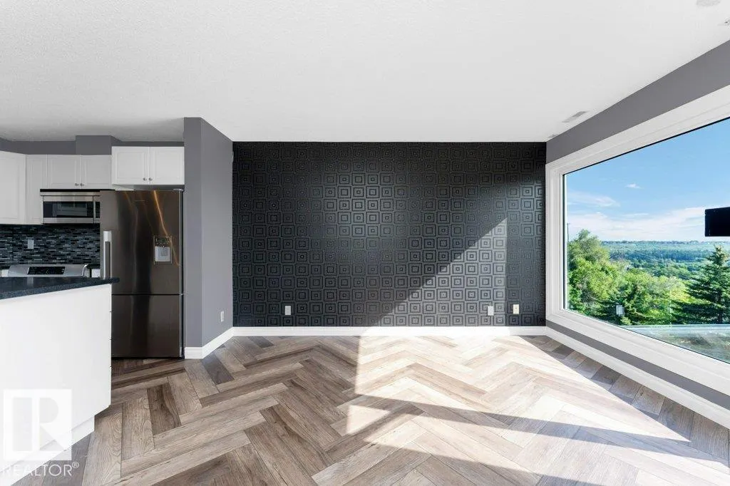 #214 10105 95 ST NW