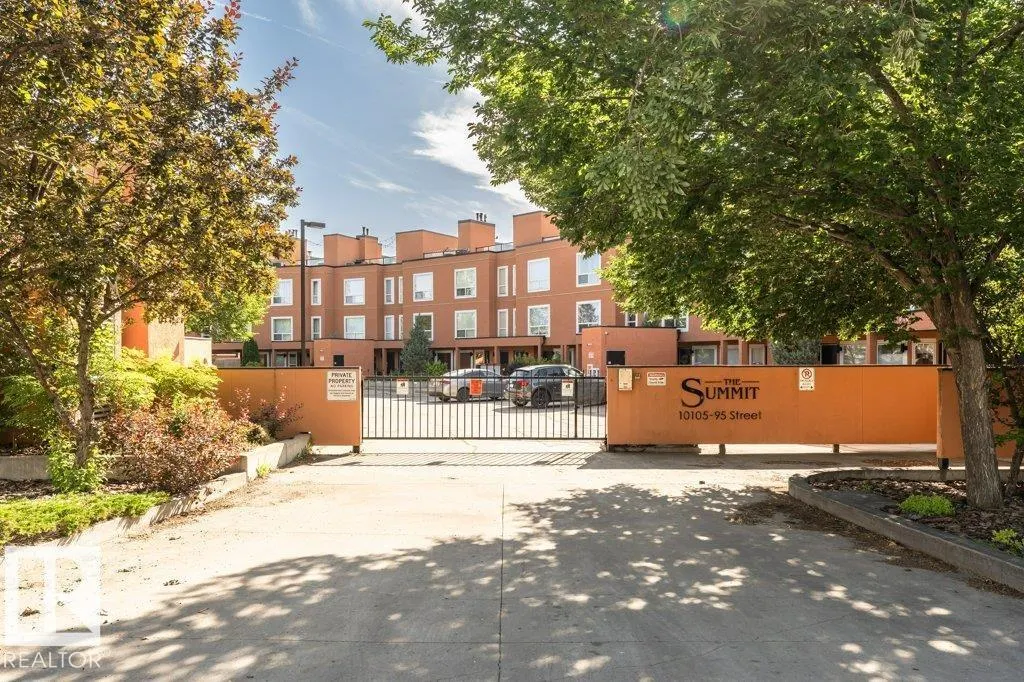 #214 10105 95 ST NW