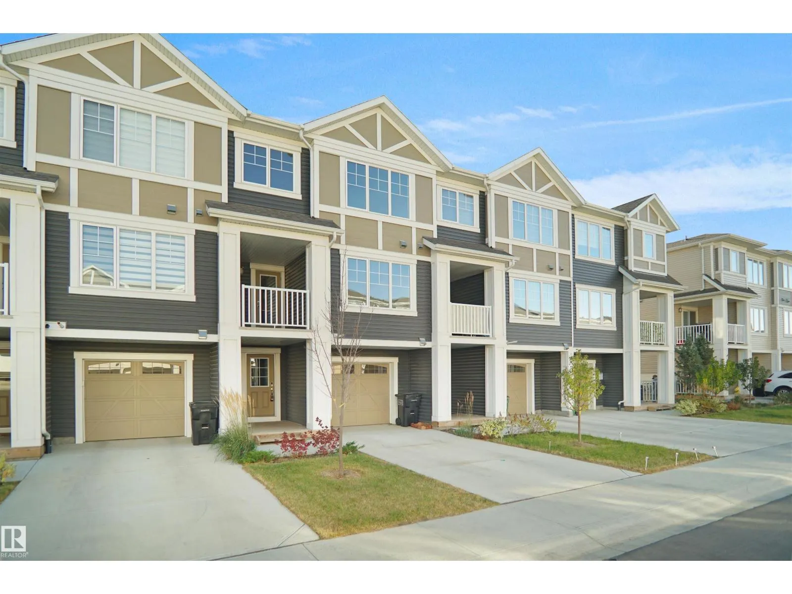 20525 21A AV NW