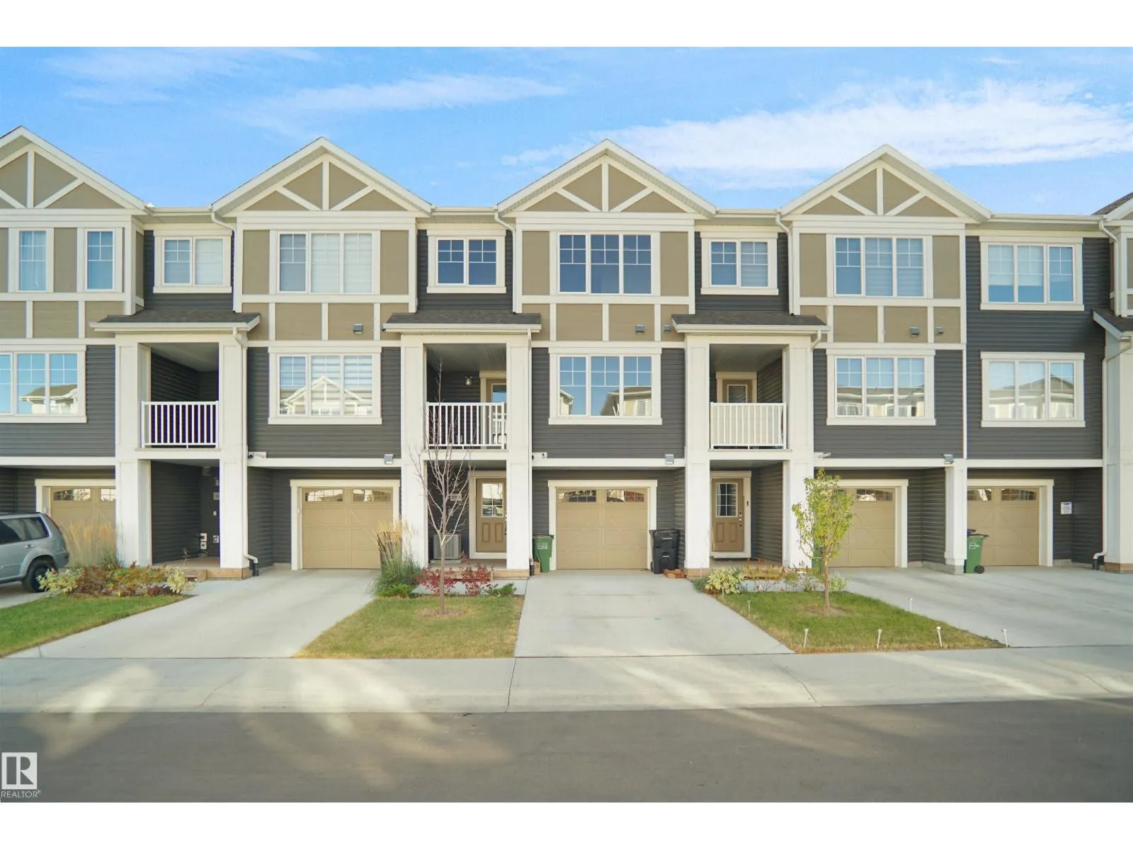 20525 21A AV NW