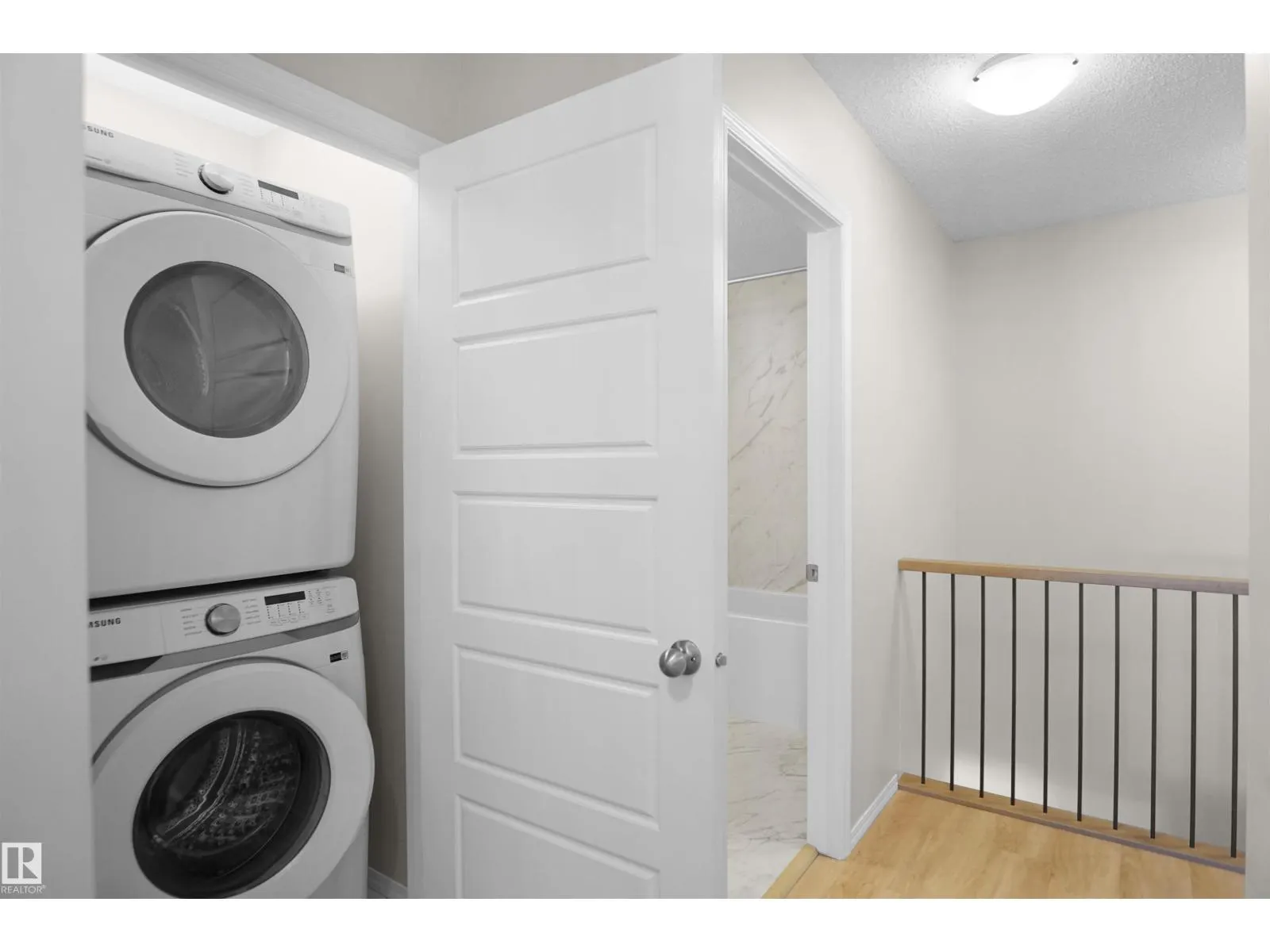 20525 21A AV NW