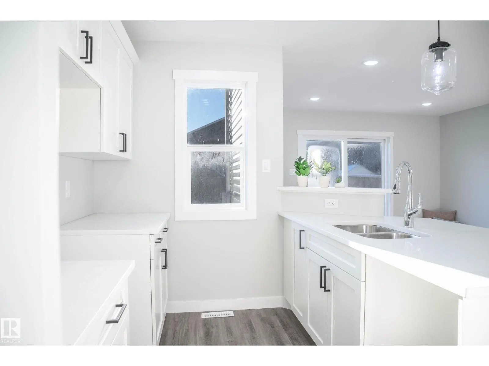 1709A Crestview WY