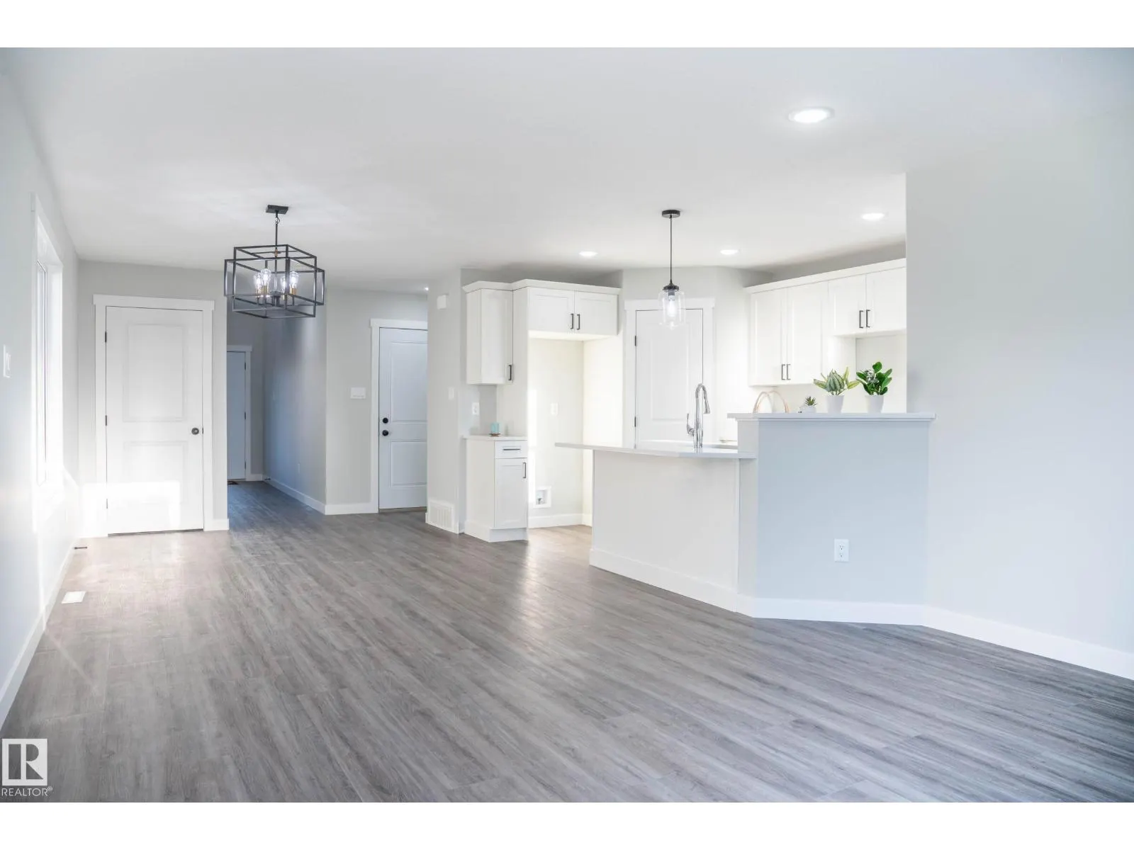 1709A Crestview WY