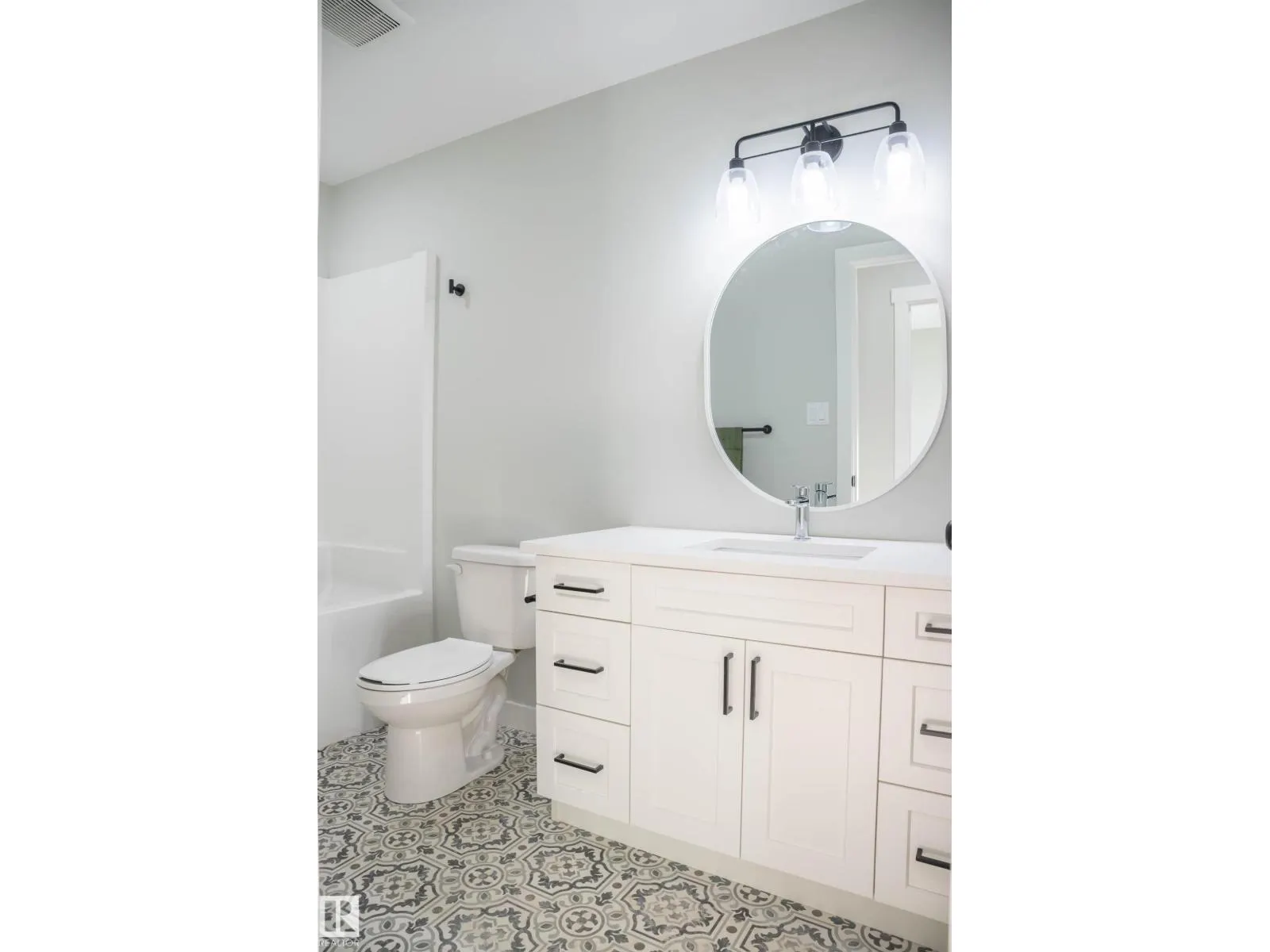 1709A Crestview WY