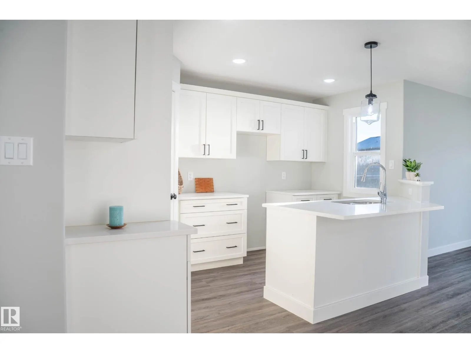 1709A Crestview WY