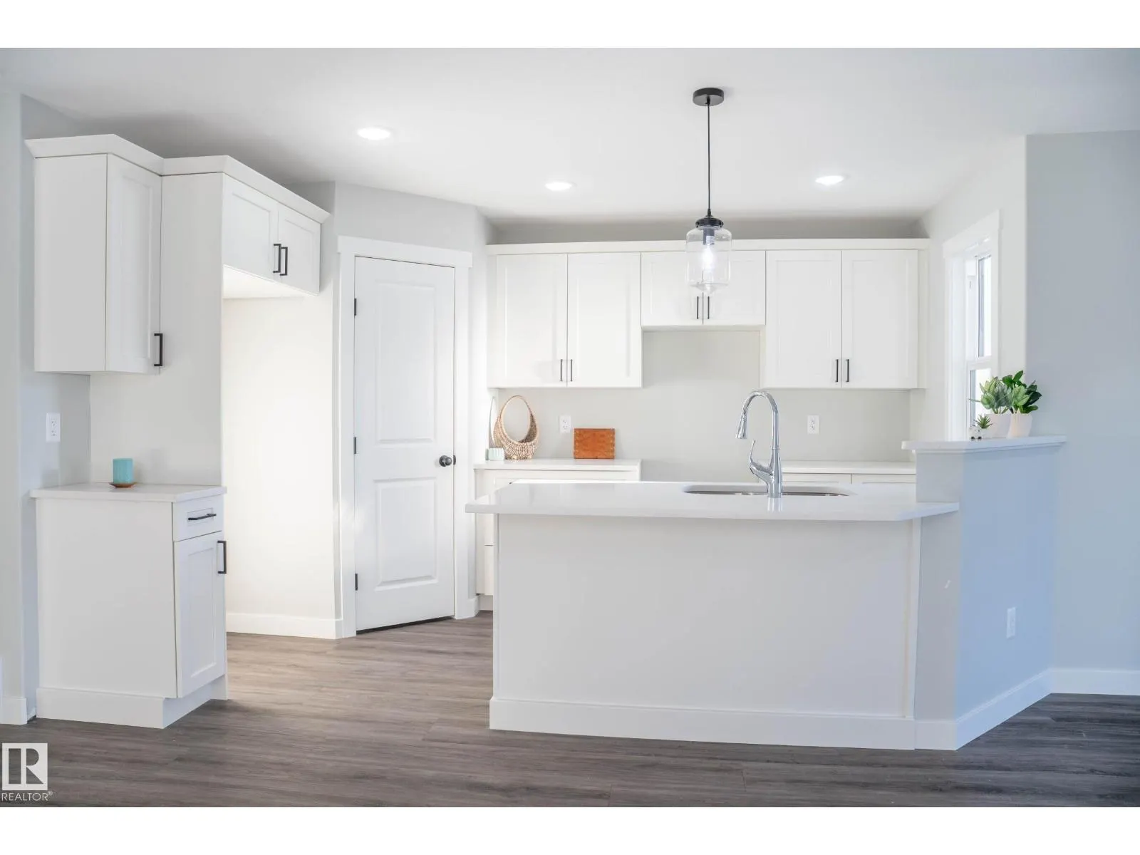1709A Crestview WY