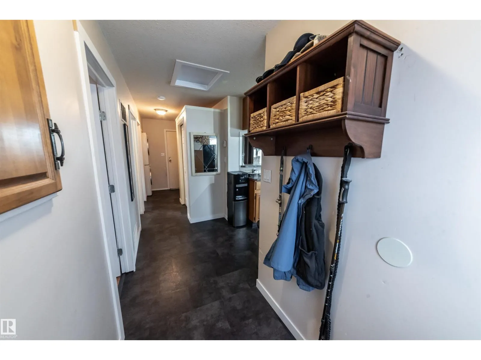 5021 Lakeview