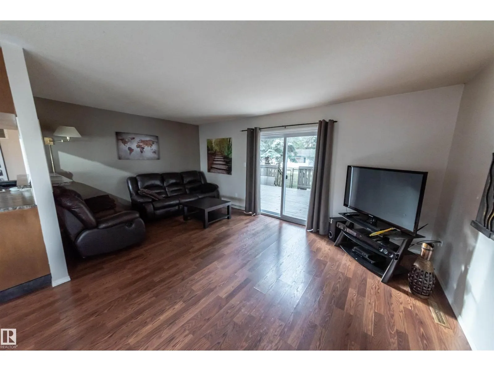 5021 Lakeview