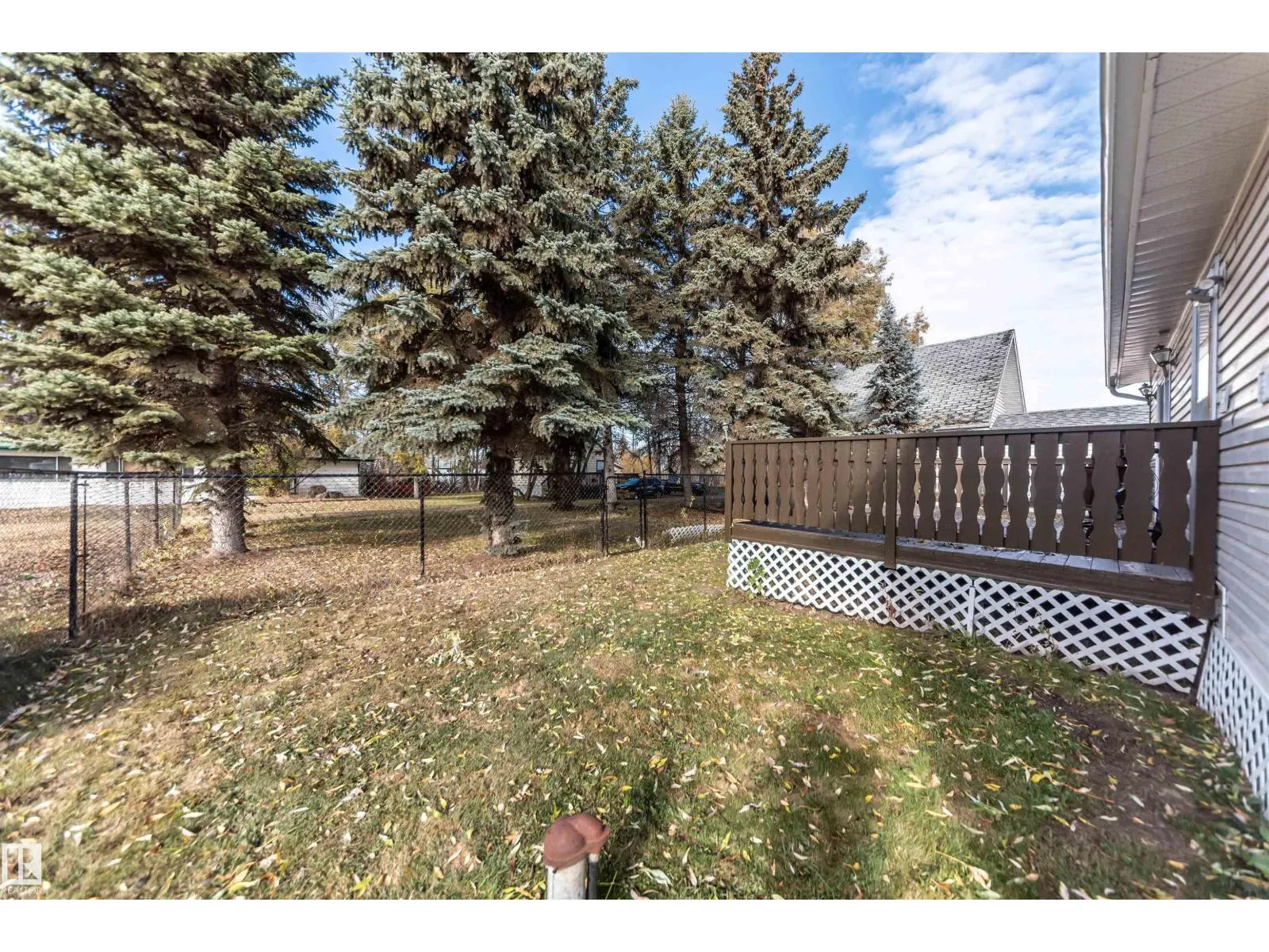 5021 Lakeview