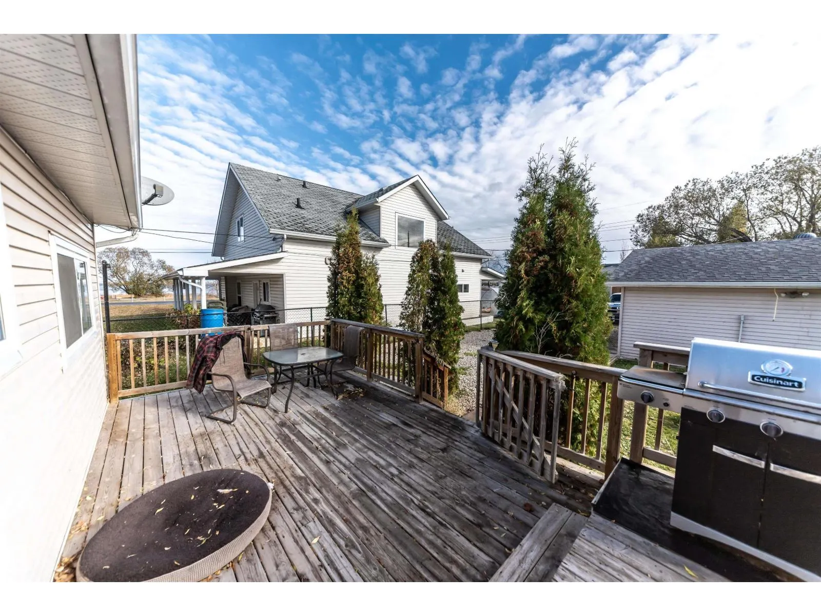 5021 Lakeview
