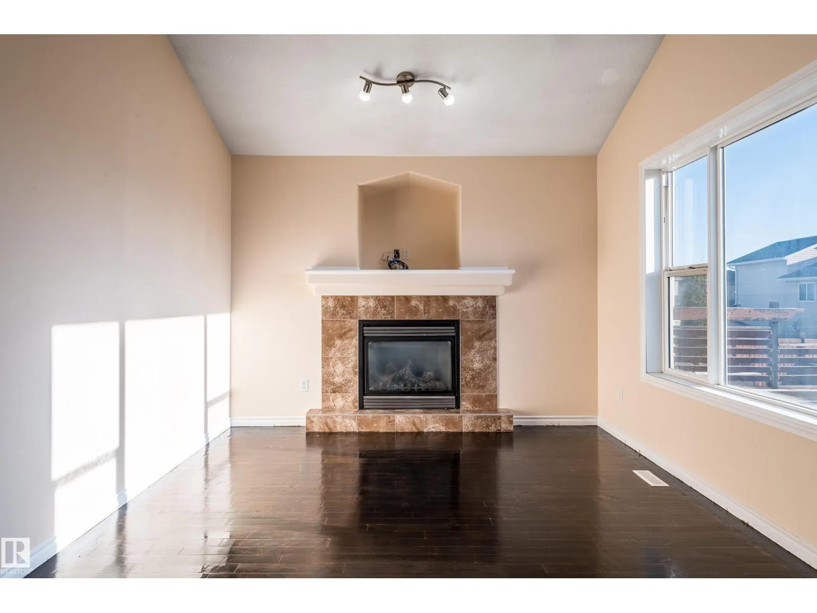 16311 55 ST NW NW