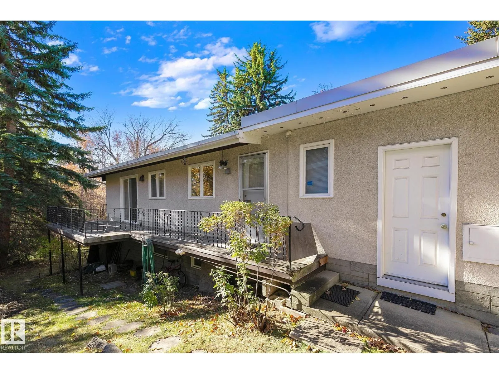 13 VALLEYVIEW CR NW