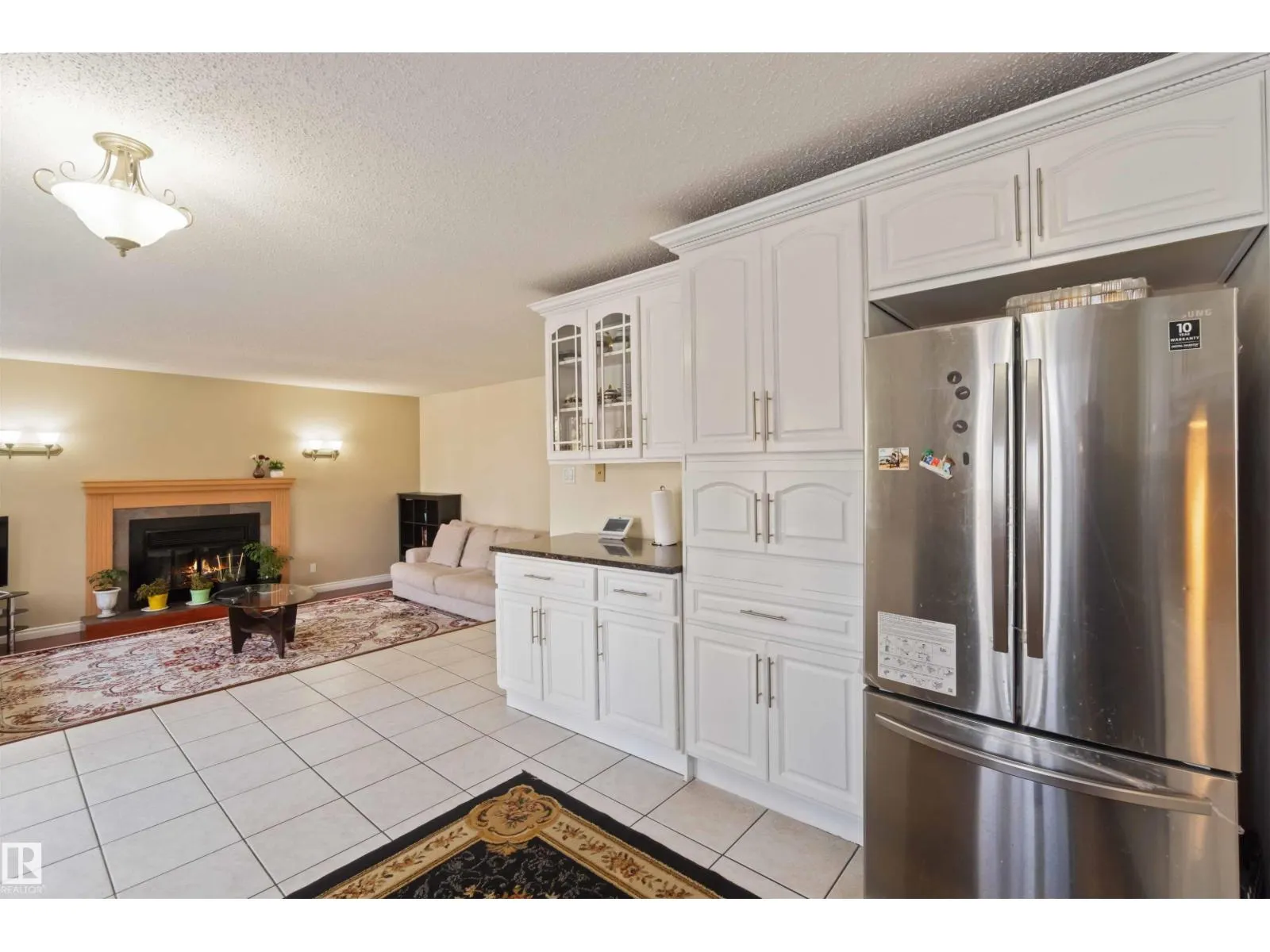18204 61 AV NW