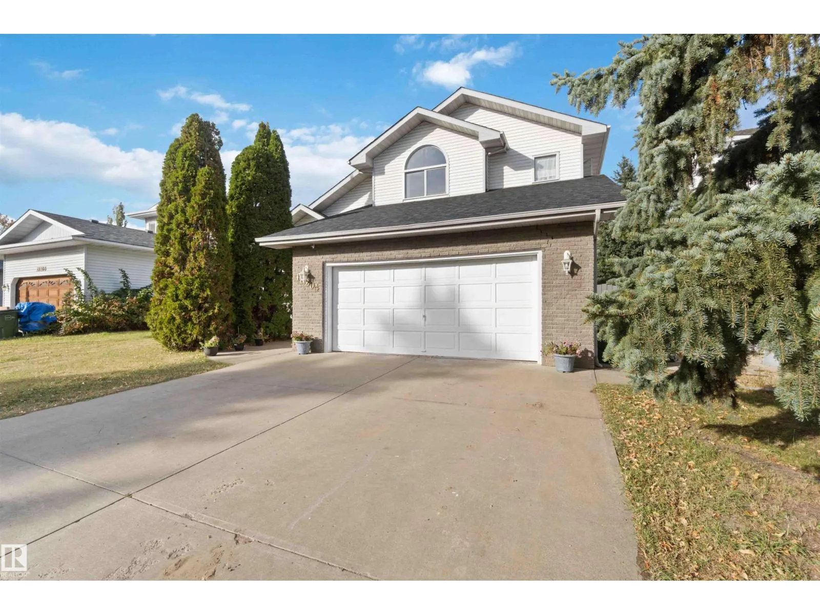 18204 61 AV NW