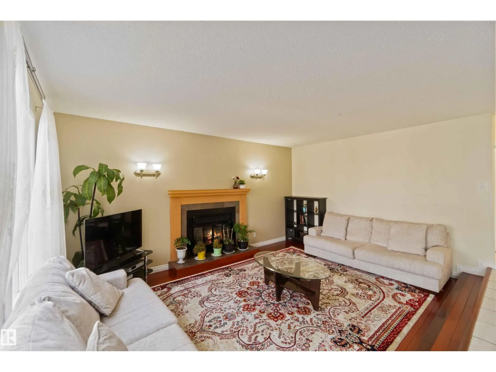 18204 61 AV NW