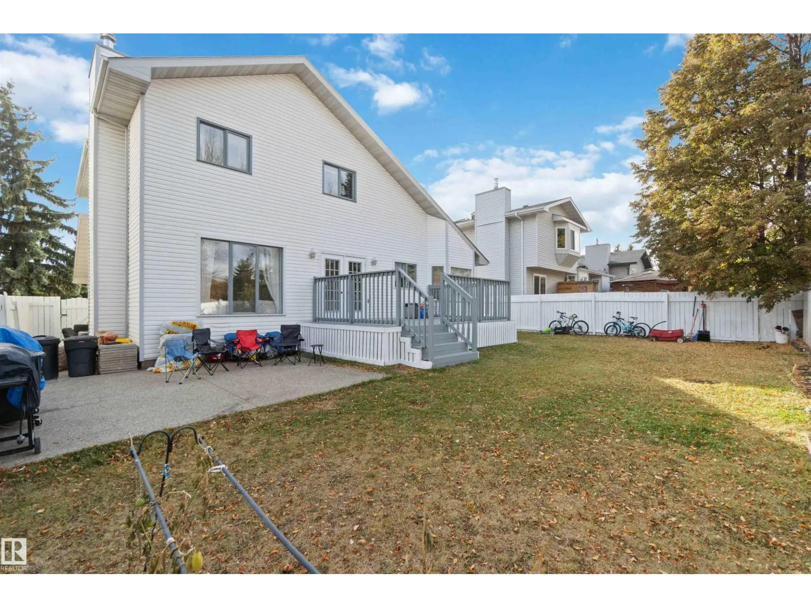 18204 61 AV NW