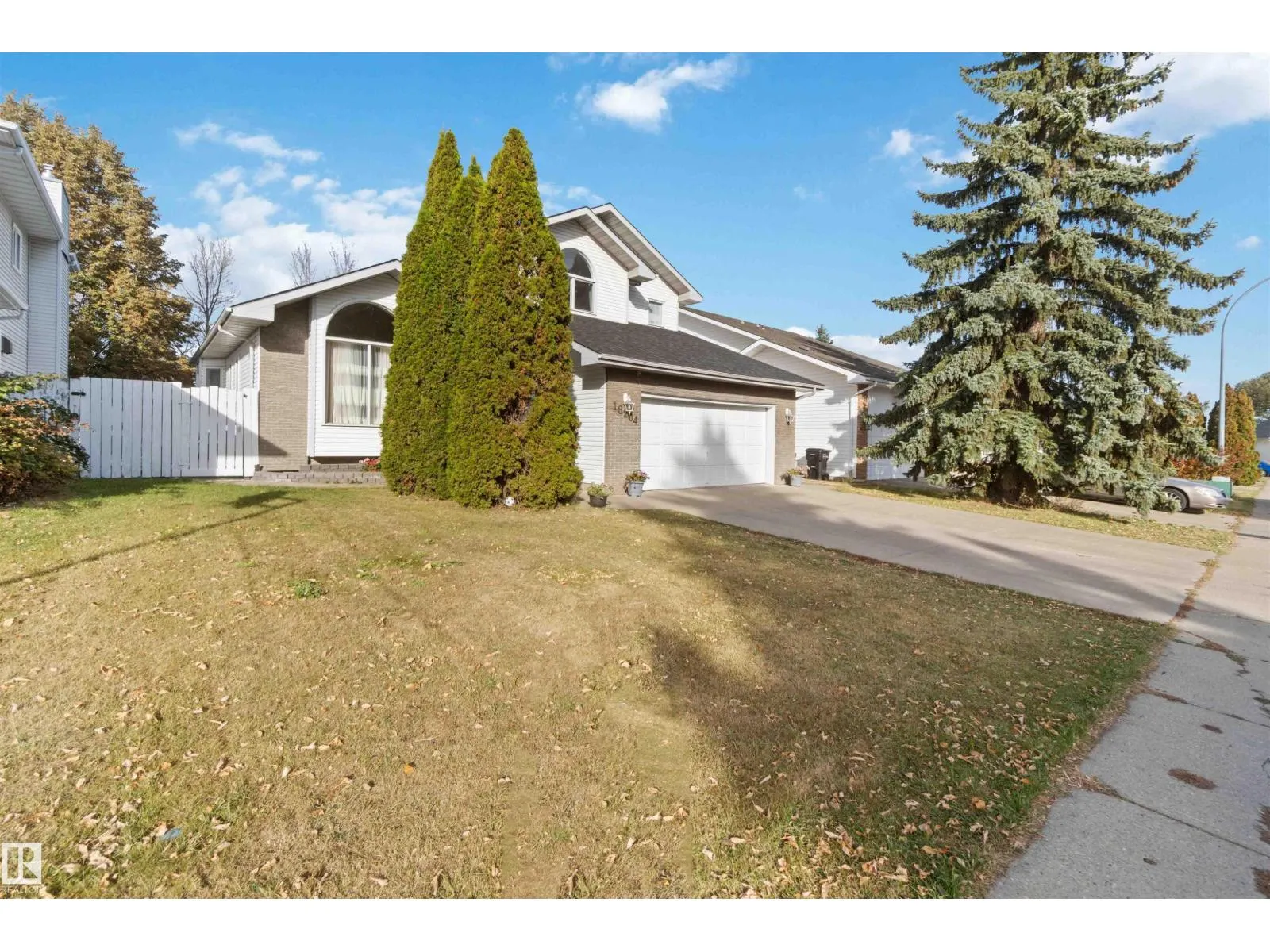 18204 61 AV NW